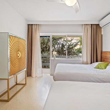 Piso Con 2 Habitaciones, 2 Terrazas Y Piscina Торремолінос Екстер'єр фото