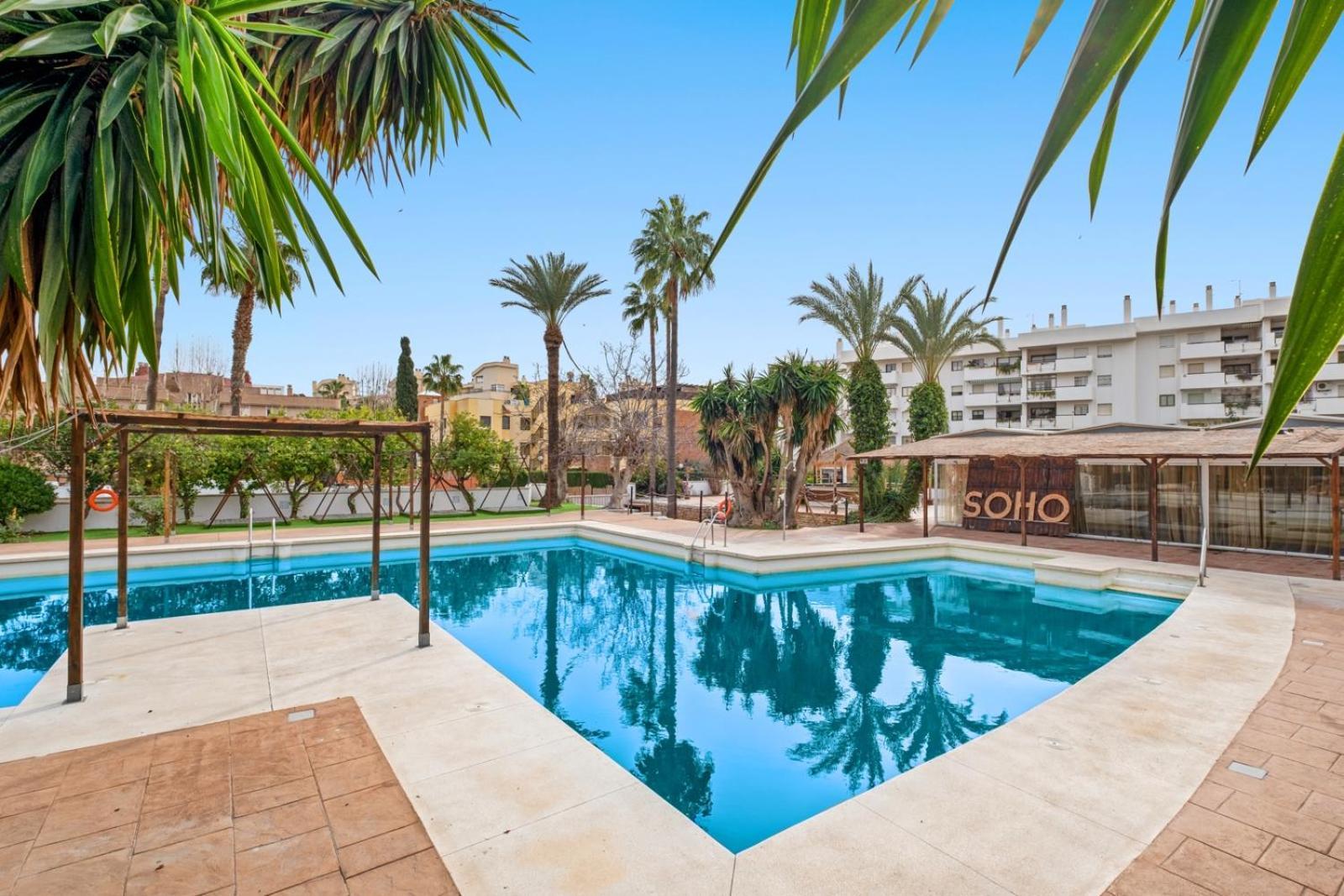 Piso Con 2 Habitaciones, 2 Terrazas Y Piscina Торремолінос Екстер'єр фото